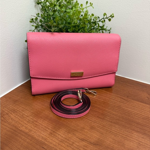 KATE SPADE Pink  Xbody Phone Purse Winni Wakefield Lane Wallet R/$199 EUC - Picture 1 of 10